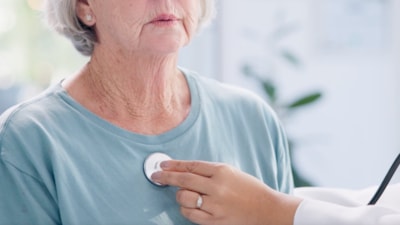 Çocukluktaki boğaz enfeksiyonu kalpte iz bırakabilir