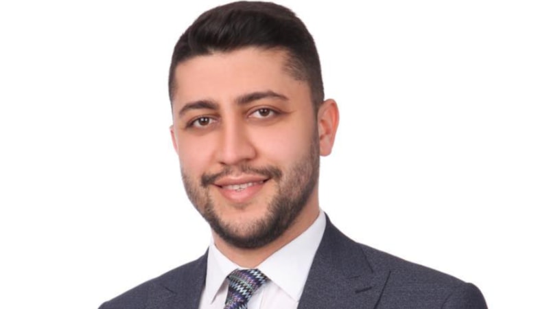 Bayrampaşa Belediye Meclis Üyesi Murat Salman CHP’den istifa etti