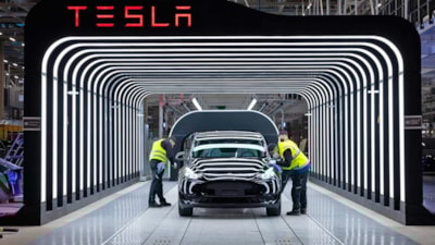 Tesla’dan radikal adım! O model artık satılmayacak