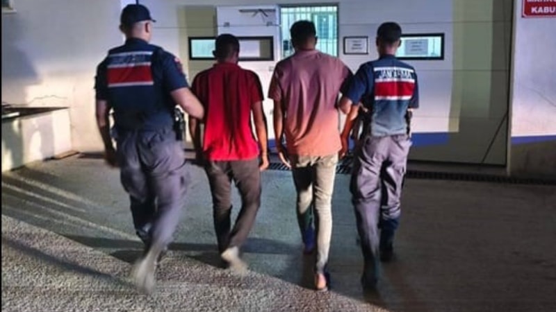 Eskişehir'de tarım arazinden 600 bin TL'lik kablo çalan 2 şahıs tutuklandı