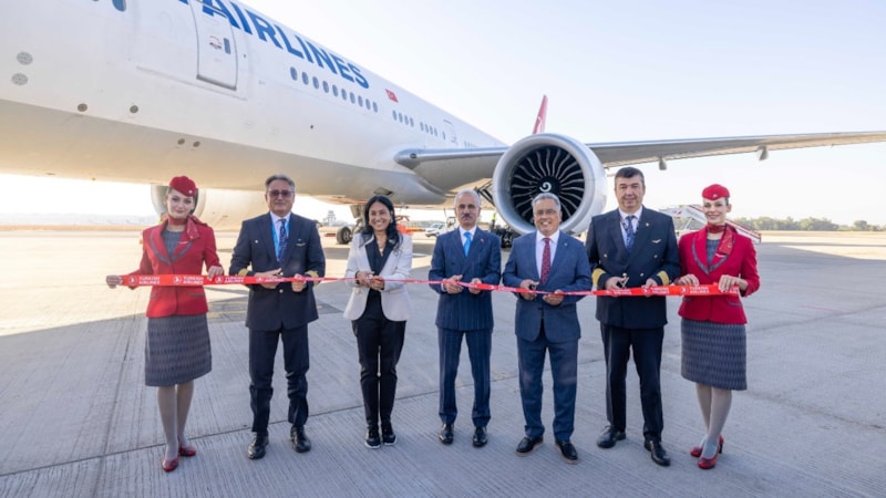 Türk Hava Yolları'nın İstanbul-Sevilla uçuşları başladı