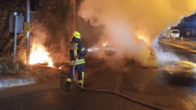 Aydın'da topuna dönen otomobil kullanılamaz hale geldi