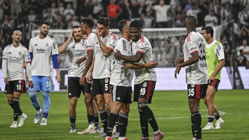 Beşiktaş'ın Göztepe maçı kamp kadrosu belirlendi