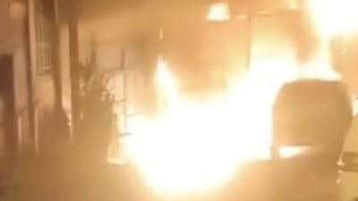 Kocaeli'de iş yerinde önce yangın çıktı sonra patlama oldu