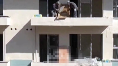 Kahramanmaraş'ta konut inşaatında seramikleri aşağı atıp kıran işçilerin işine son verildi