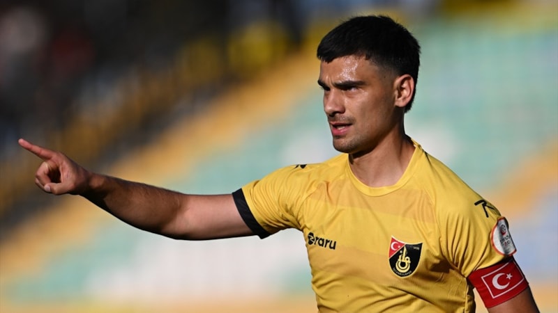 İstanbulspor, Çorum FK'yı üç golle geçti