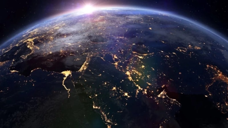 Dünya’nın etrafında 60 yıldır fark edilmeyen gizemli cisim