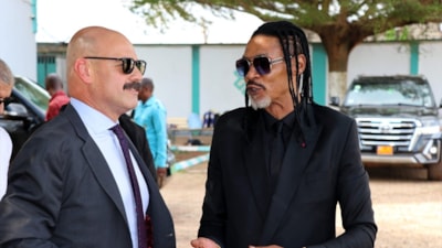 Rigobert Song, Kamerun'da gençlerle buluştu