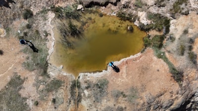 Sivas'ta şifalı olduğuna inanılan Uyuz Gölü ziyaretçi akınına uğruyor