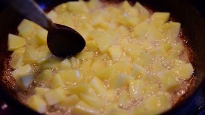 Yediğiniz zehir olmasın: Kızartmada asla kullanılmaması gereken yağlar