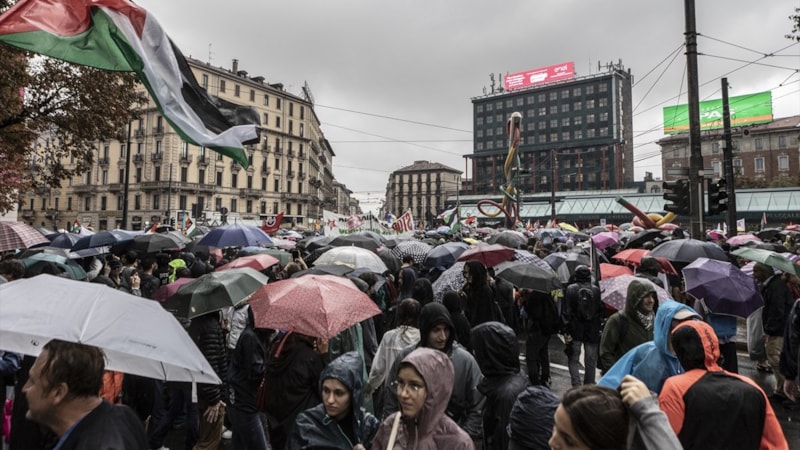İtalya'dan Gazze'ye destek: İsrail'in saldırılarına karşı protesto düzenlendi