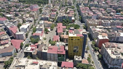 Kahramanmaraş'ın deprem öncesi ve sonrası değişimi: Yıkılan şehirde yeni projeler yükseliyor