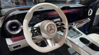 Mercedes modellerine fiziksel düğmeler geri geliyor