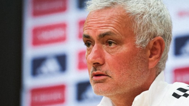 Jose Mourinho'nun Benfica'sı uzatmada çelme yedi