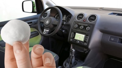 Sürücüler dikkat: Arabanıza bir parça pamuk koyun o sorunlardan kurtulun