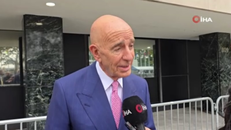Tom Barrack'tan 