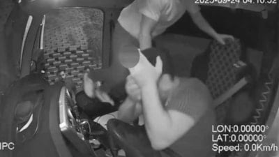 Bursa'da tır şoförüne 'Neden aracımıza çarptın' dayağı kamerada