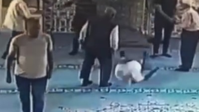 Muğla'da camide fenalaşan vatandaş hastaneye kaldırıldı