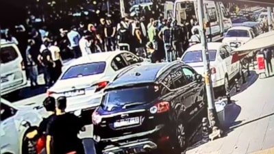 İstanbul Bahçelievler'de 16 yaşındaki kız ile annesi tartıştıkları kişiyi bıçaklayarak öldürdü