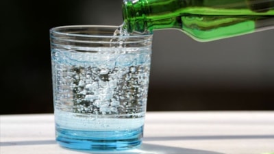 Sindirim dostu, mineral kaynağı: Maden suyu