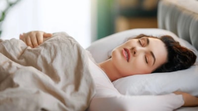 Sırt üstü mü, yüz üstü mü, yan mı? Bilim insanları en iyi uyku pozisyonunu açıkladı