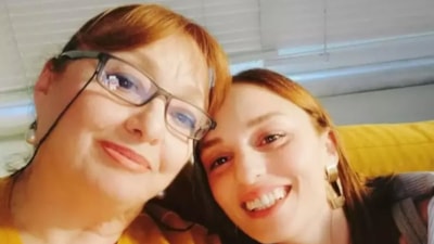 İntihar iddiasıyla gündeme gelmişti! Oyuncu Nilperi Şahinkaya annesinin çantasından çıkan notu paylaştı