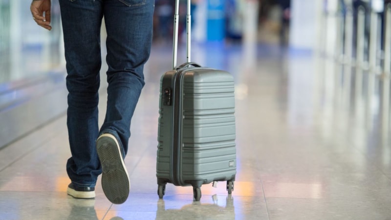 Balkanlar yolcularına uyarı: Bu bölgede tekerlekli valizler yasaklandı