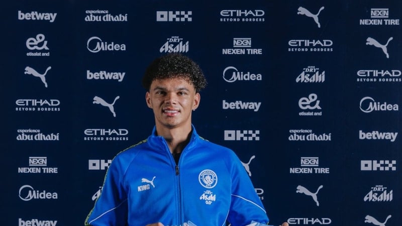 Manchester City, Nico O'Reilly ile yeni sözleşme imzaladı