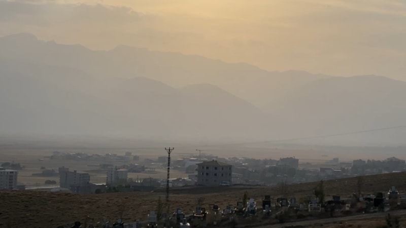 Hakkari Yüksekova'da toz bulutu