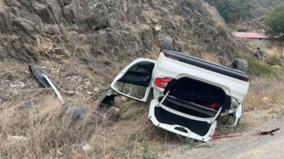 Bolu'da takla atan otomobilden yara almadan çıktı
