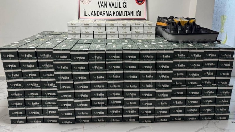 Van'da 799 çift gümrük kaçağı ayakkabı ele geçirildi
