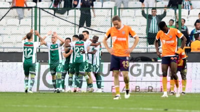 Konyaspor, Başakşehir karşısında iki golle güldü