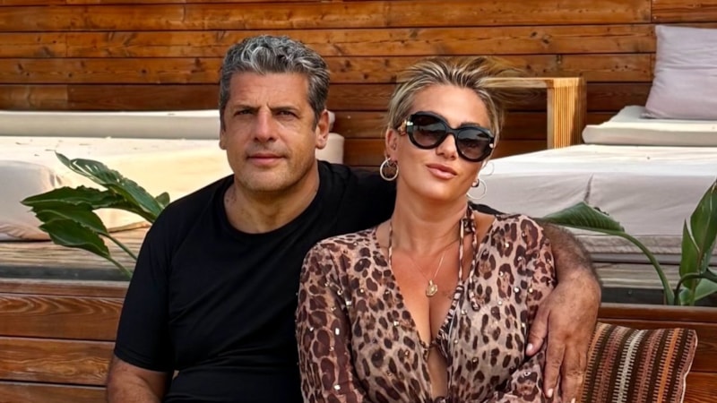 Yeliz Yeşilmen son paylaşımıyla sosyal medyanın diline düştü! Kendini de eşini de filtreledi