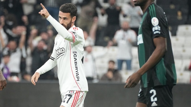 Rafa Silva, gollerine devam ediyor