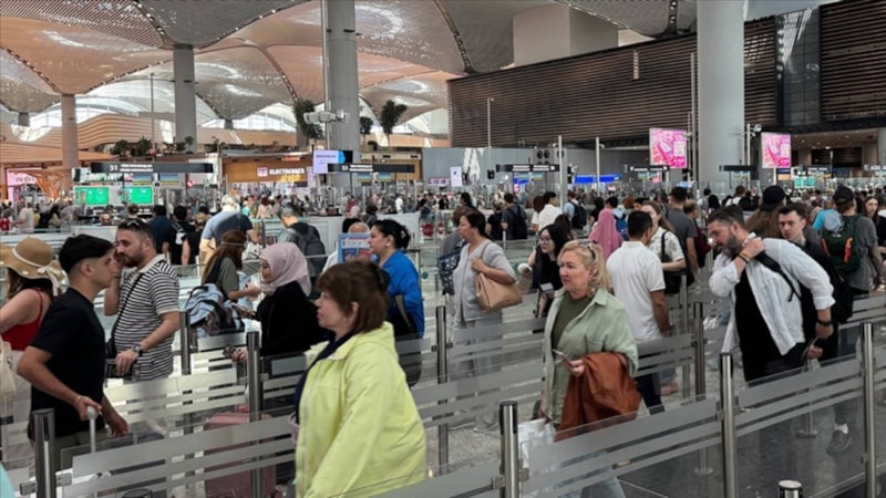 İstanbul'daki havalimanlarında uçan yolcu sayısı Türkiye nüfusundan fazla
