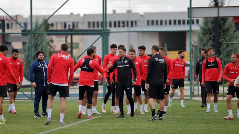 Çağdaş Çavuş, ofansif futbolla şampiyonluk hedefliyor