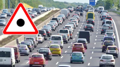 Sürücüleri ilgilendiriyor! Ukrayna yollarında görülen trafik levhasının anlamı şaşırttı