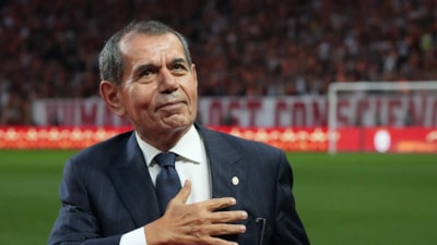 Galatasaray'da futbolculara soyunma odasında prim sözü