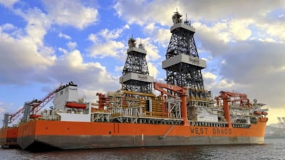 Türkiye'nin enerji filosunun yeni üyesi West Draco, Mersin Limanı'nda