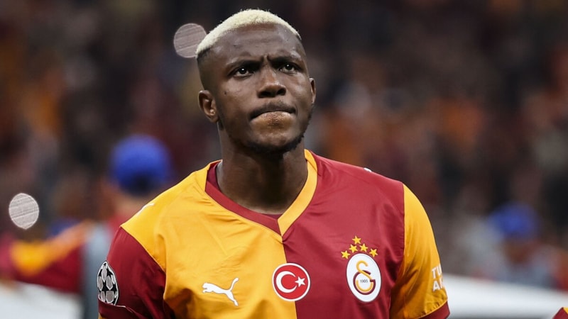 Victor Osimhen takımdan ayrı çalıştı
