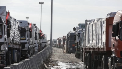 Gazze'ye eylül ayında 18 bin yardım tırında sadece 1824'ü girdi