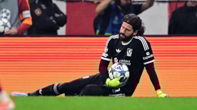 Liverpool'da Alisson Becker, en az 2 hafta yok