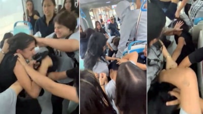 İzmir'de öğrenciler saç saça baş başa birbirine girdi