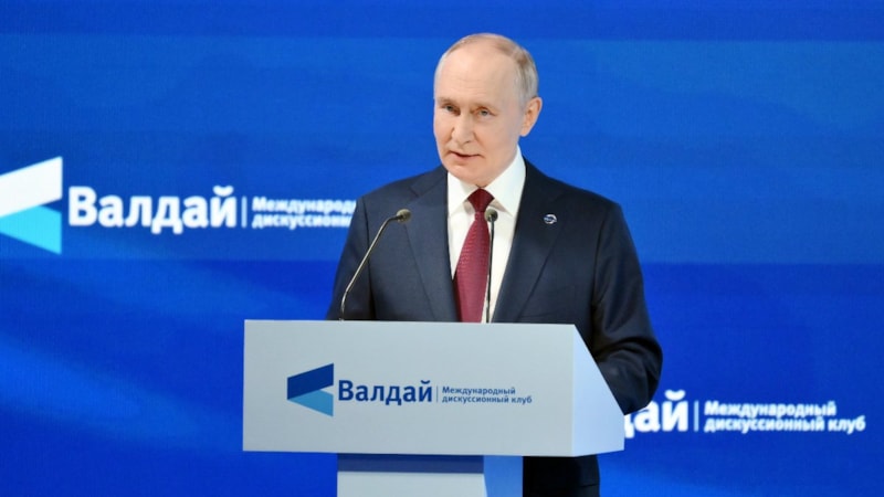 Vladimir Putin: Rusya'nın NATO'ya saldıracağı yönündeki açıklamalar tamamen saçmalık