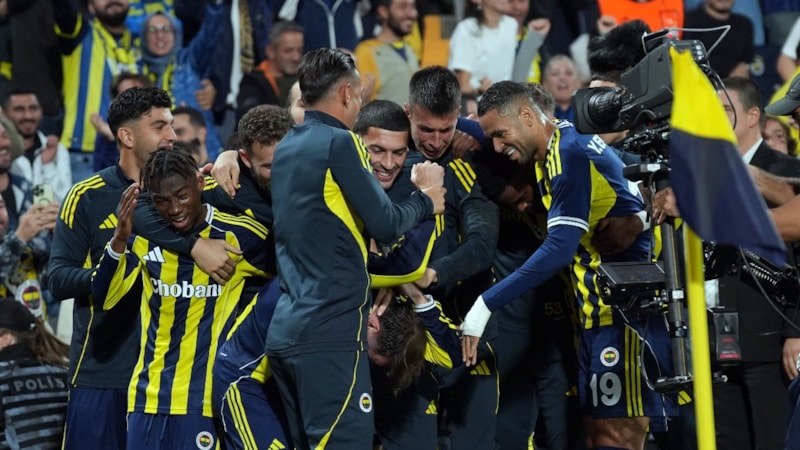 Fenerbahçe, UEFA Avrupa Ligi’nde ilk galibiyetini aldı