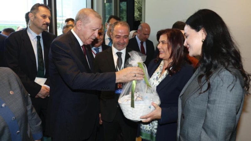 Çerçioğlu'ndan Cumhurbaşkanı Erdoğan'a Aydın inciri