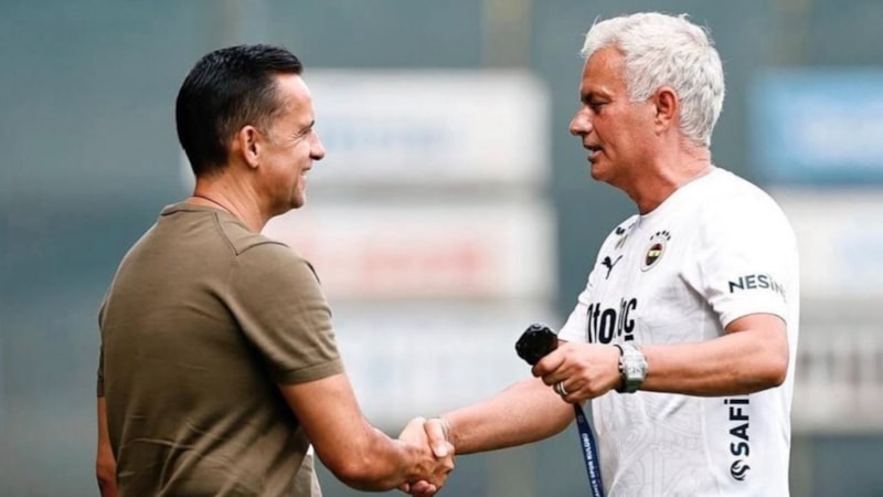 Rui Costa: Mario Branco, Jose Mourinho'yla herhangi bir temas kurmadı