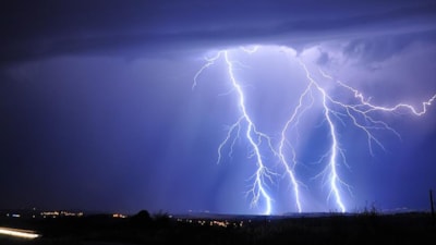 Yağışlı havalarda dikkat: Yıldırımdan korunma yöntemleri