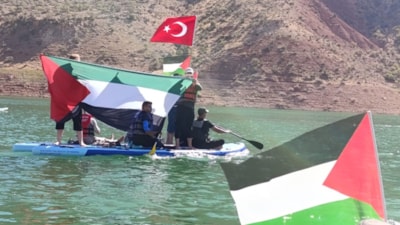 Botan Çayı'nda teknelerle Gazze'ye destek