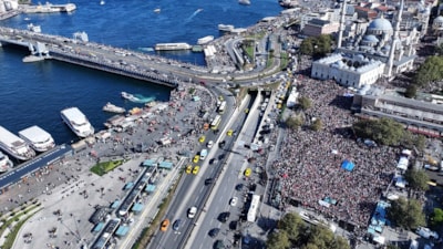 Ayasofya'dan Eminönü'ne! Filistin'e destek yürüyüşüne yoğun katılım